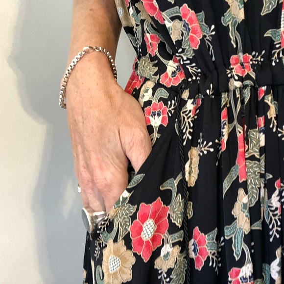 Scoop NYC Dress - Picture 5 of 11